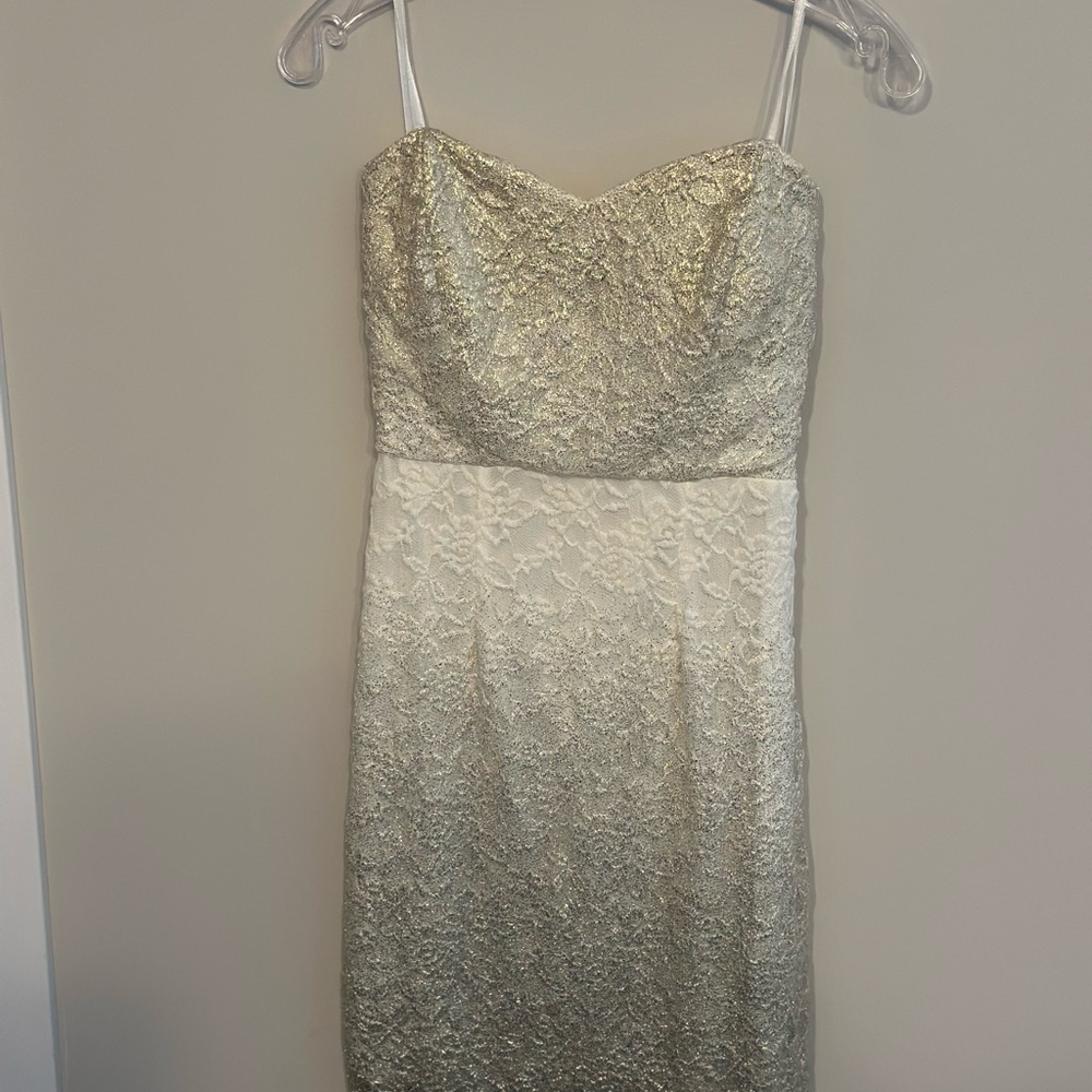 Short ombré white and gold women’s dress in size 7